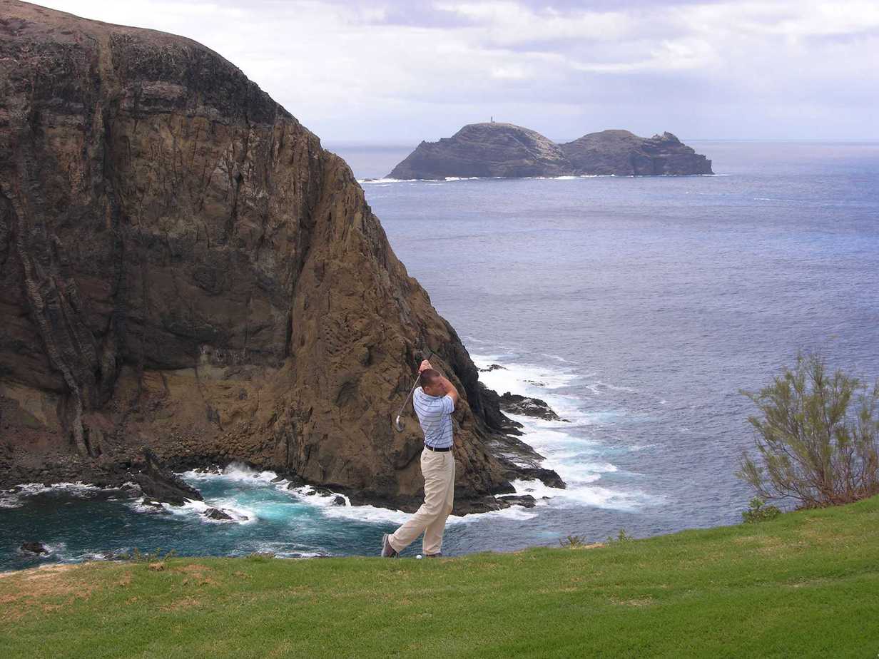 Golf course Santo da Serra